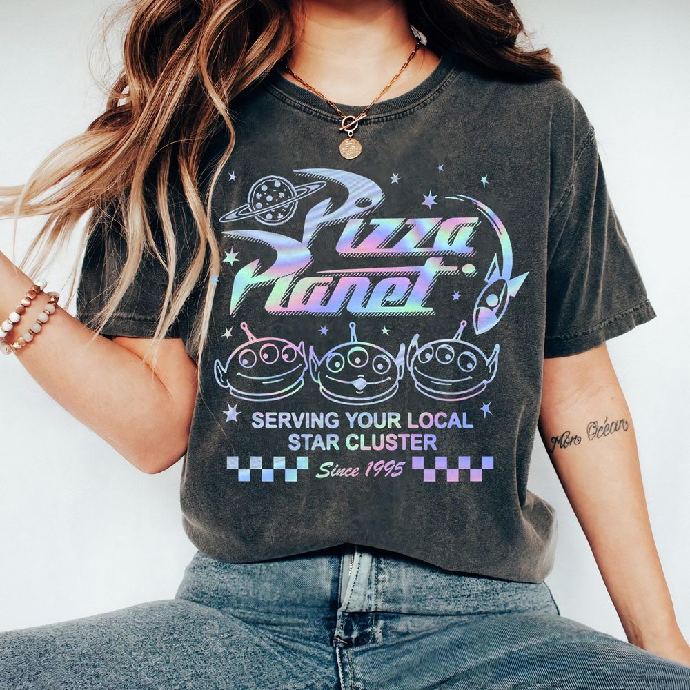 Disney Toy Story 3 Pizza Planet Aliens Hologram Vuitino Apparel