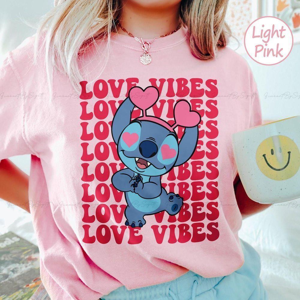 Stitch Heart Hugging Love Vuitino Apparel Stitch Heart Hugging Love Vuitino Apparel