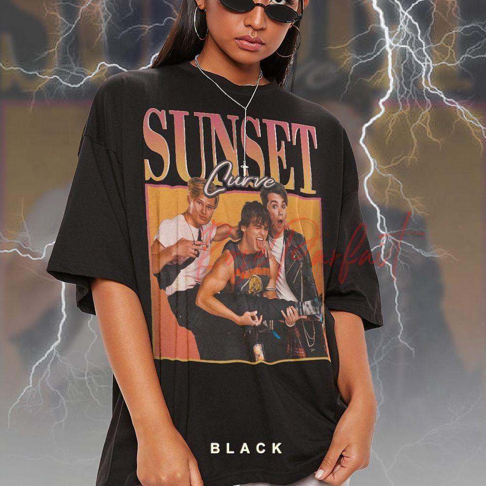 Sunset Curve Julie And The Phantom Vuitino Shirt Sunset Curve Julie And The Phantom Vuitino Shirt