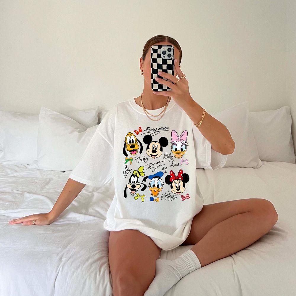 Disney Retro Mickey Minnie 3 Merch
